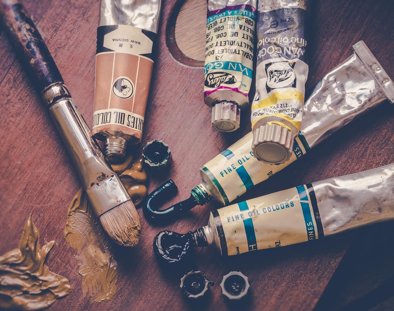 Top 5 Benefits of Engaging in Creative Hobbies